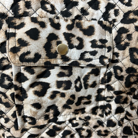 Chico’s Women’s Size Small Leopard Print Quilted Full Front Zippered Jacket - Picture 4 of 13